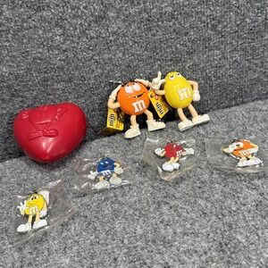 M & M‎ Keychain Lot Heart Case Flashlights